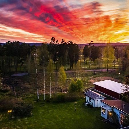 Theo & Lilis Countryside Apartment Еребру Екстер'єр фото